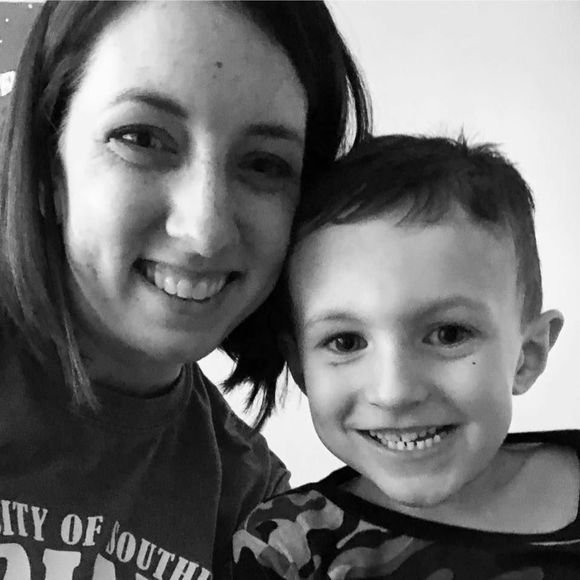 Meet your Posher, Laura - Picture 1 of 1